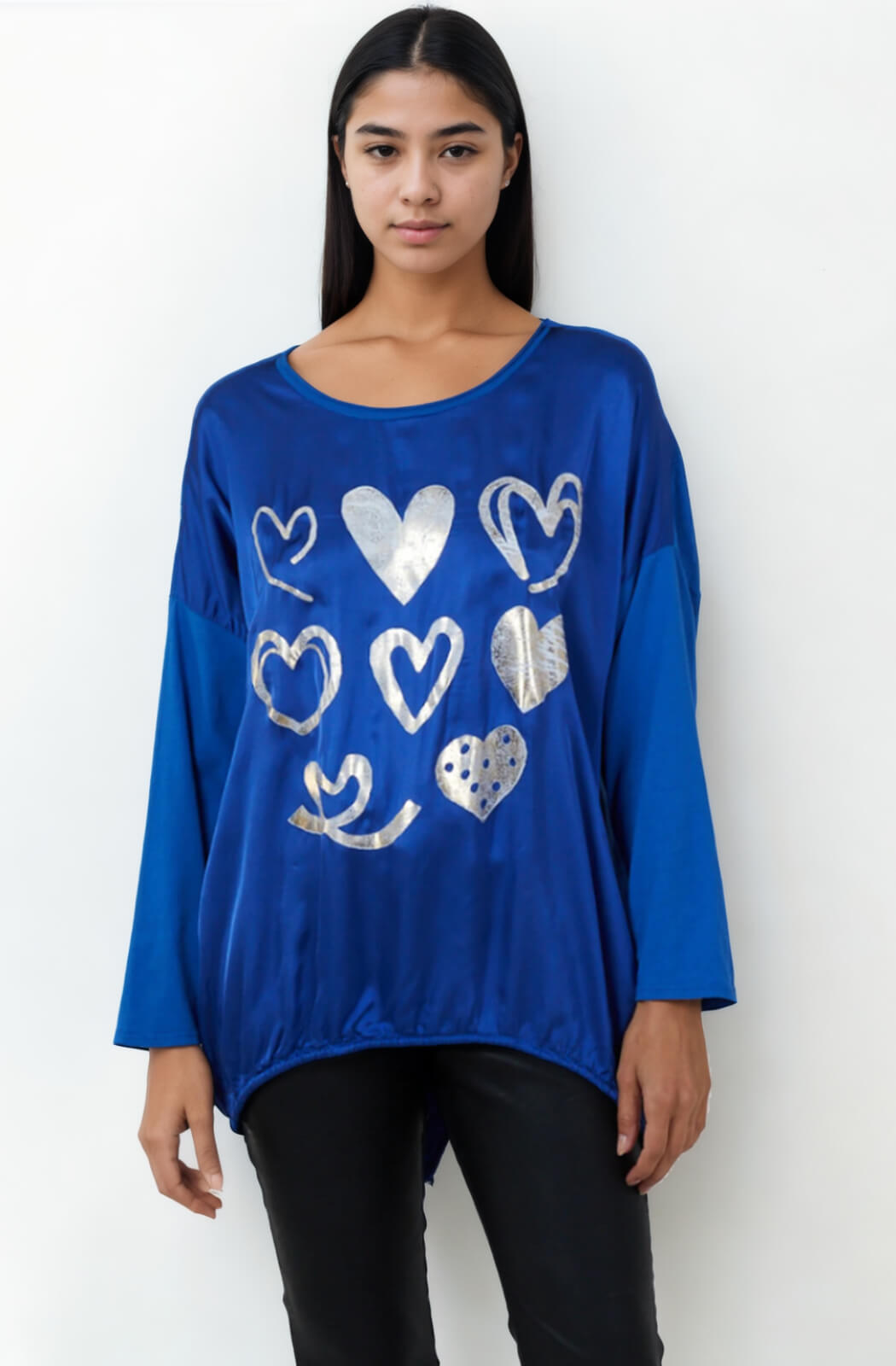 Blusa azul oversized corazones